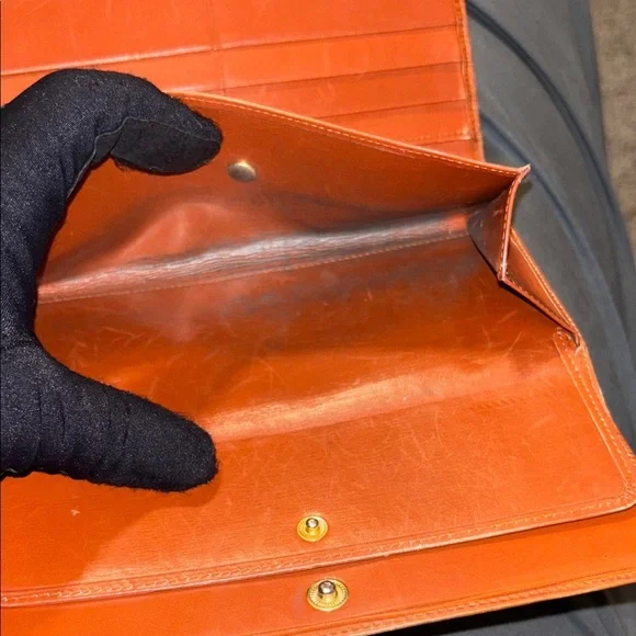 Louis Vuitton Orange Wallet - Picture 8 of 8